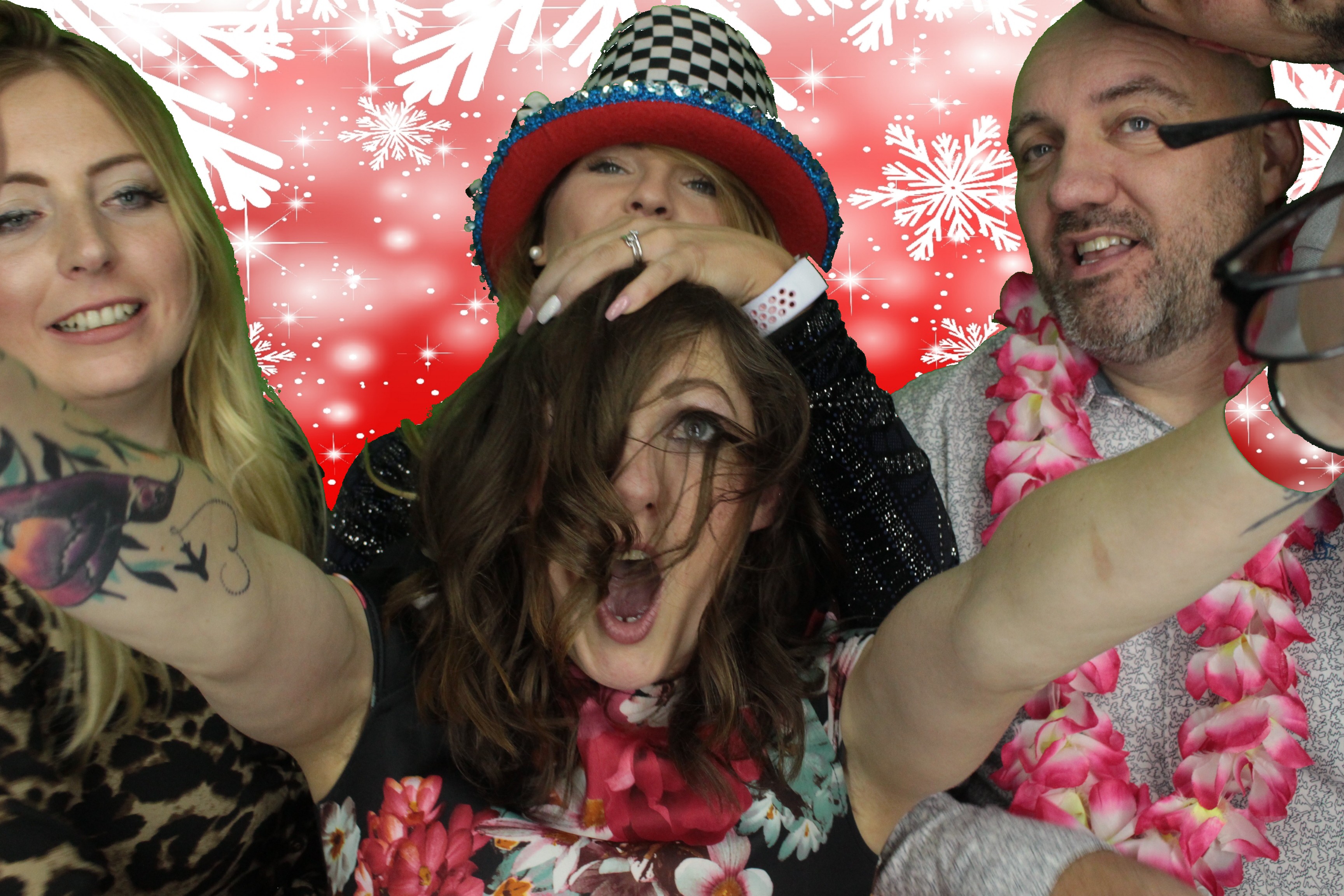 One Line Christmas Party | View more photos from the event at gallery.myphotoboothexperience.co.uk/u/MyPhotoBoothExperienceLtd/One-Line-Christmas-Party